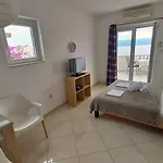 بيت ضيافة Nemira