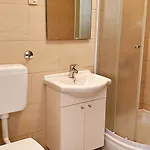 بيت ضيافة Nemira