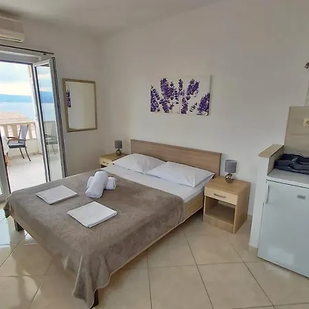 Pensionat Nemira Omiš